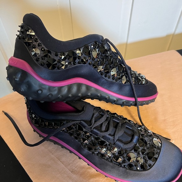 Astro Runner Trainer MIU MIU
Size EU 40 US 10 UK 8.5 - Picture 4 of 11